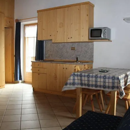Apartment Roulette In *